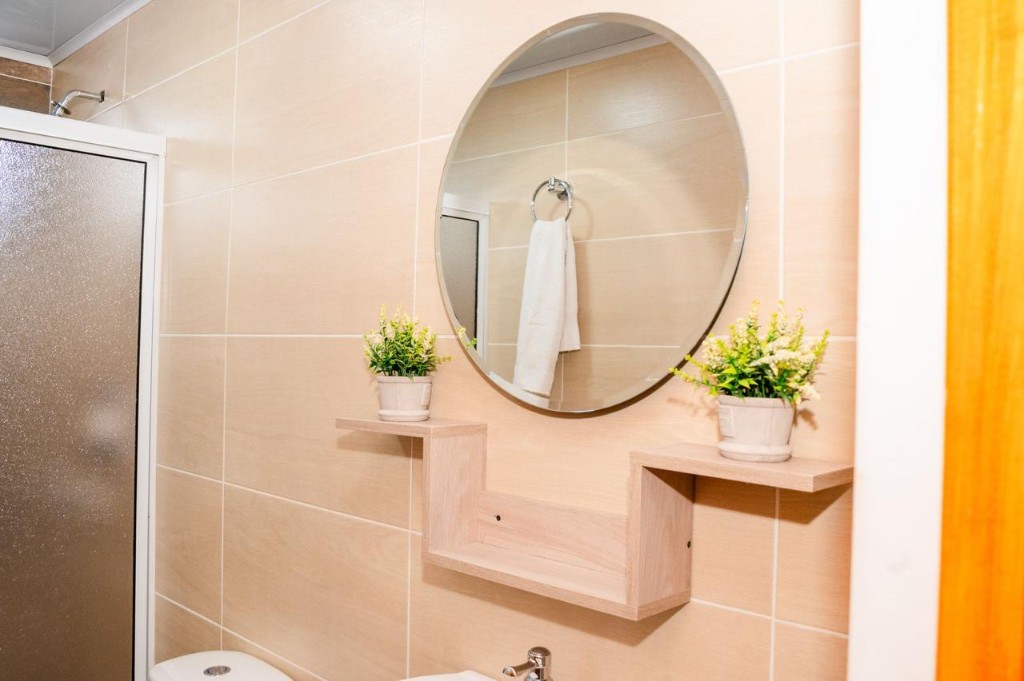 Baño habitación Cuádruple